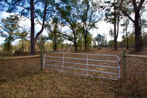 373 County Road 2125 Crockett TX 75835