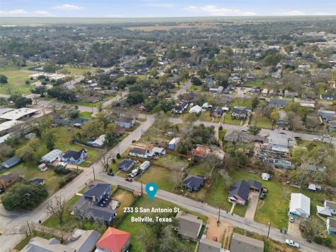 233 S San Antonio Street Bellville TX 77418