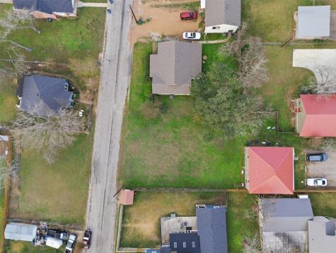 233 S San Antonio Street Bellville TX 77418