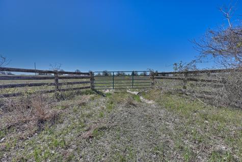 000 Cr 406 Gonzales TX 78629