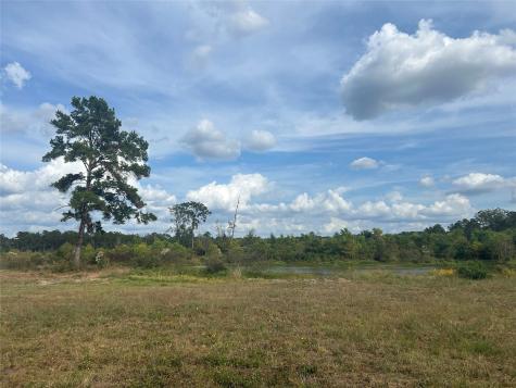 18074 Hill Road Cleveland TX 77328