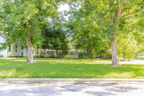404 Harvey Avenue Baytown TX 77520