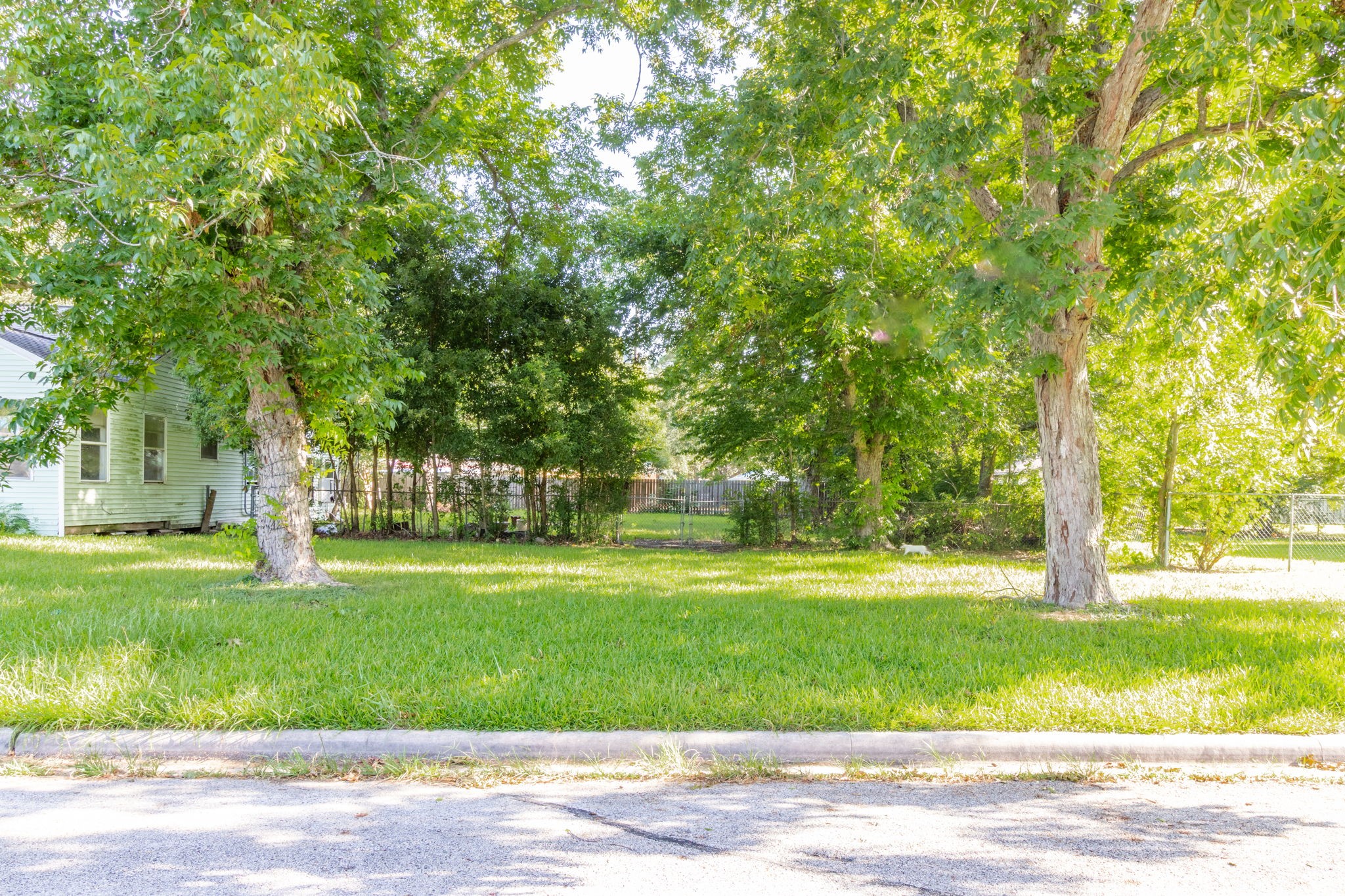 404 Harvey Avenue Baytown TX 77520
