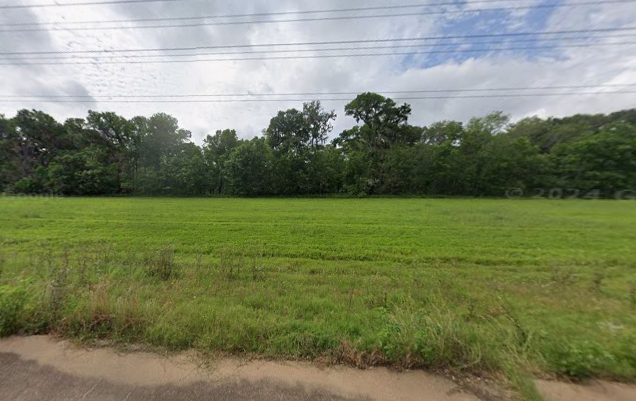 255 & 261 Middle Bayou Trail Angleton TX 77515