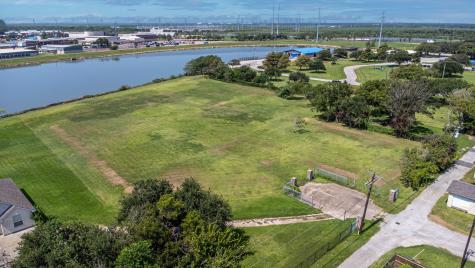 524 & 614 Mystery Harbor Lane Freeport TX 77541