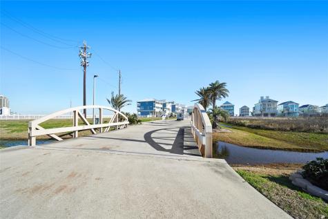 16 Grand Beach Boulevard Galveston TX 77550