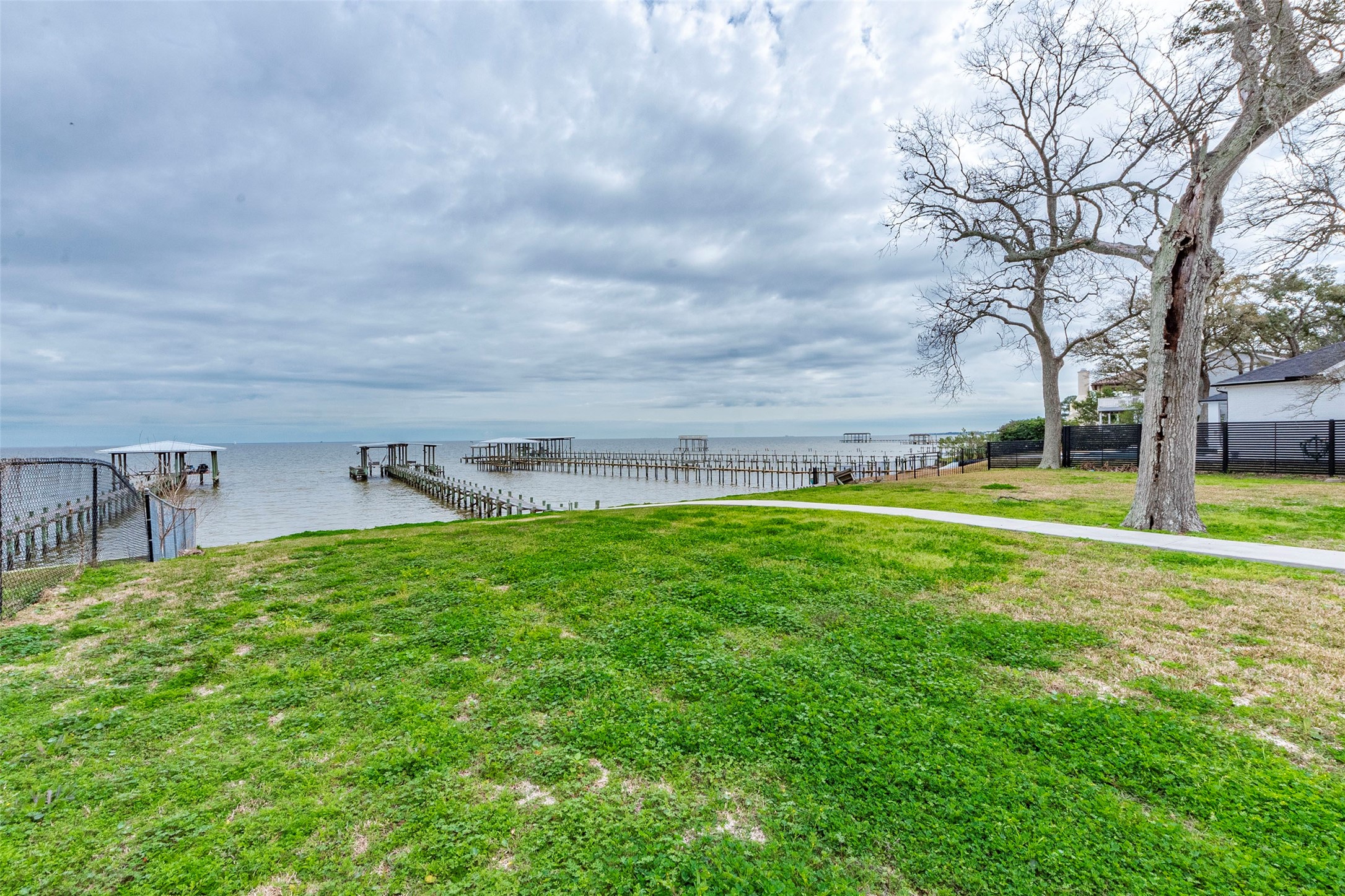 3119 Bayshore Drive Bacliff TX 77518