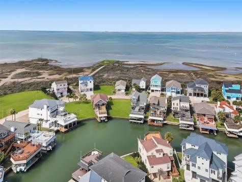00 Bay Vista Galveston TX 77554