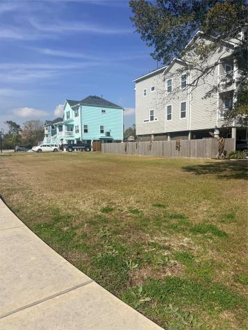 1329 N Meyer Avenue Seabrook TX 77586