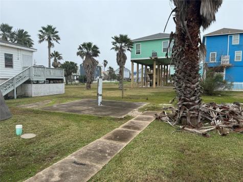 11215 Schwartz Drive Galveston TX 77554