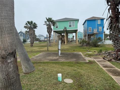 11215 Schwartz Drive Galveston TX 77554