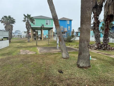 11215 Schwartz Drive Galveston TX 77554