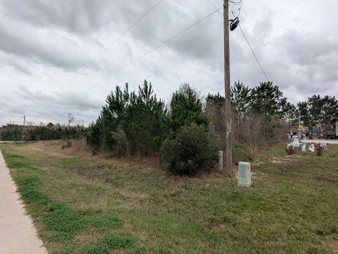 107 County Road 5022 Cleveland TX 77327
