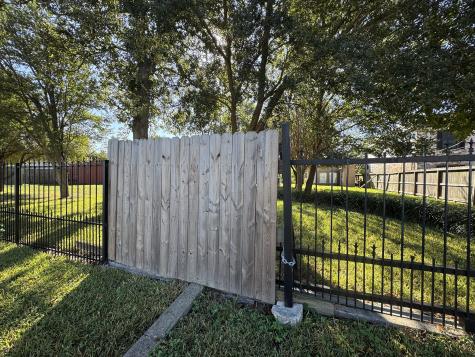 769 Lucky Street Houston TX 77088