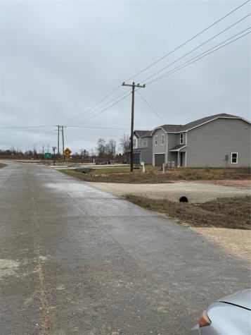 834 Road 5850 Cleveland TX 77327