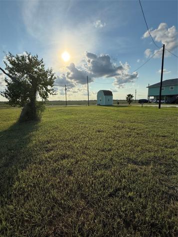 132 County Road 299 Heron N Sargent TX 77414