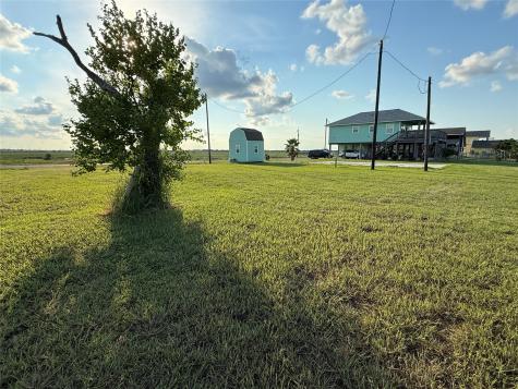 132 County Road 299 Heron N Sargent TX 77414