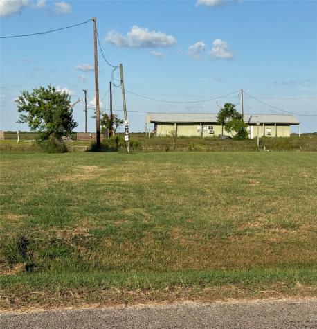 132 County Road 299 Heron N Sargent TX 77414