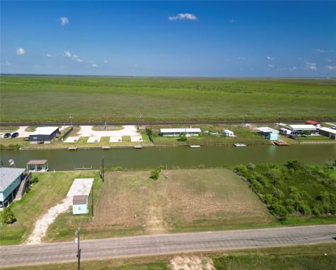 132 County Road 299 Heron N Sargent TX 77414