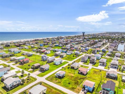 4110 Hardin Drive Galveston TX 77554
