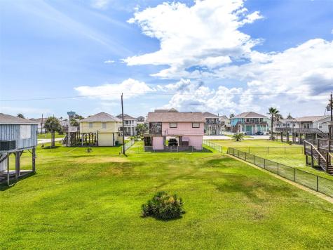 4110 Hardin Drive Galveston TX 77554