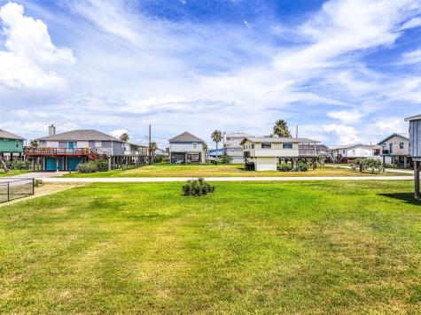 4110 Hardin Drive Galveston TX 77554