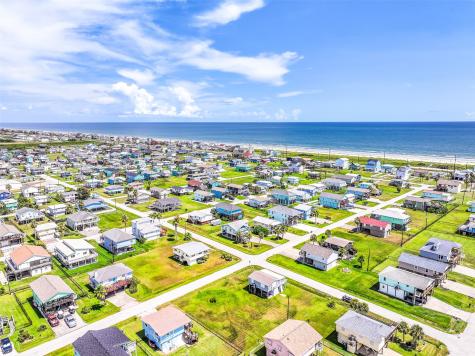 4110 Hardin Drive Galveston TX 77554