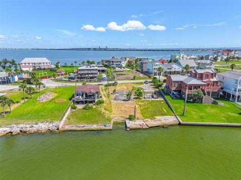 9705 Teichman Road Galveston TX 77554
