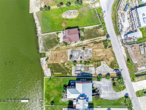 9705 Teichman Road Galveston TX 77554