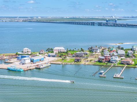 9705 Teichman Road Galveston TX 77554