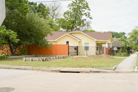 3430 Mcgowen Street Houston TX 77004