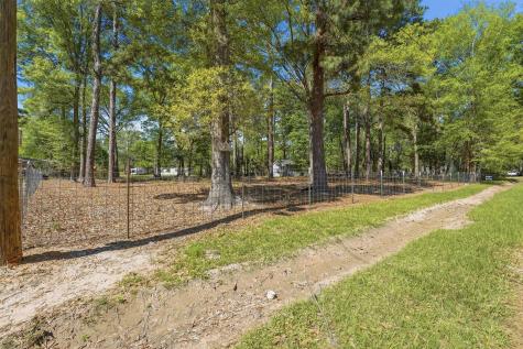 000 Pine Bend Court Cleveland TX 77327