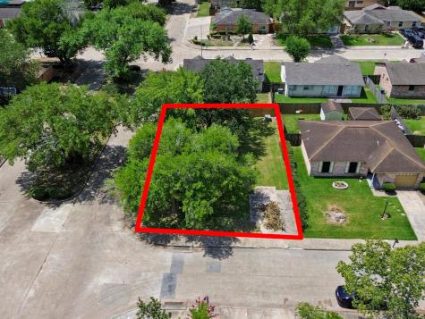 4985 E Ridge Creek Drive Houston TX 77053