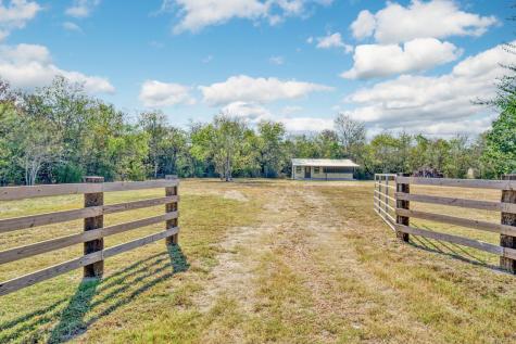 12673 Highway 21 W North Zulch TX 77872