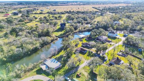 3307 Saint Anne Liverpool TX 77577