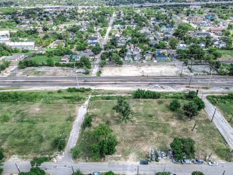 2023 Semmes Street Houston TX 77026