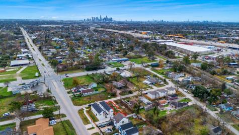4125 E Toliver Street Houston TX 77016