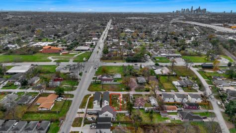 4125 E Toliver Street Houston TX 77016