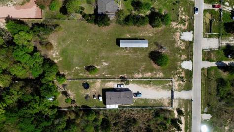 1202 County Road 5035 Cleveland TX 77327