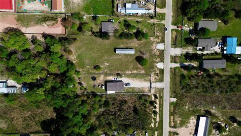 1202 County Road 5035 Cleveland TX 77327