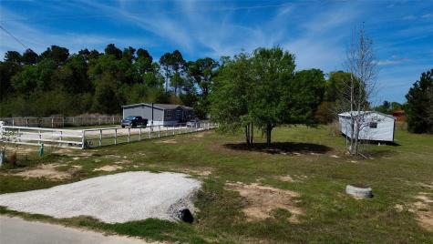 1202 County Road 5035 Cleveland TX 77327