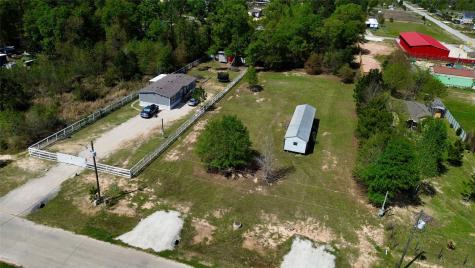 1202 County Road 5035 Cleveland TX 77327