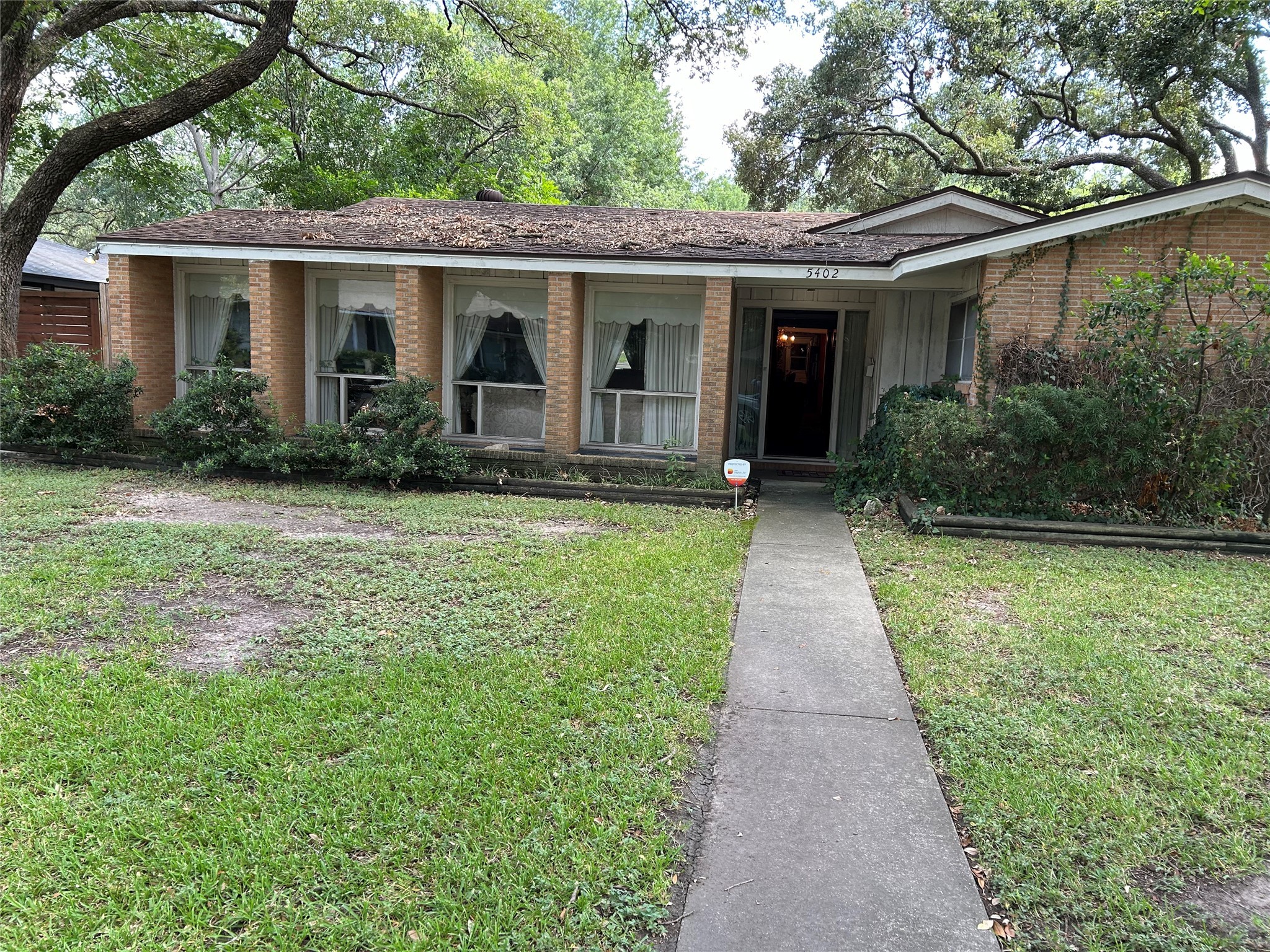 5402 Piping Rock Lane Houston TX 77056