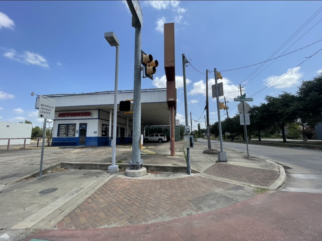 6949 Harrisburg Boulevard Houston TX 77011