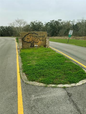 103 Vintage Oaks Court Angleton TX 77515