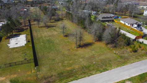 71 County Road 5004 Cleveland TX 77327