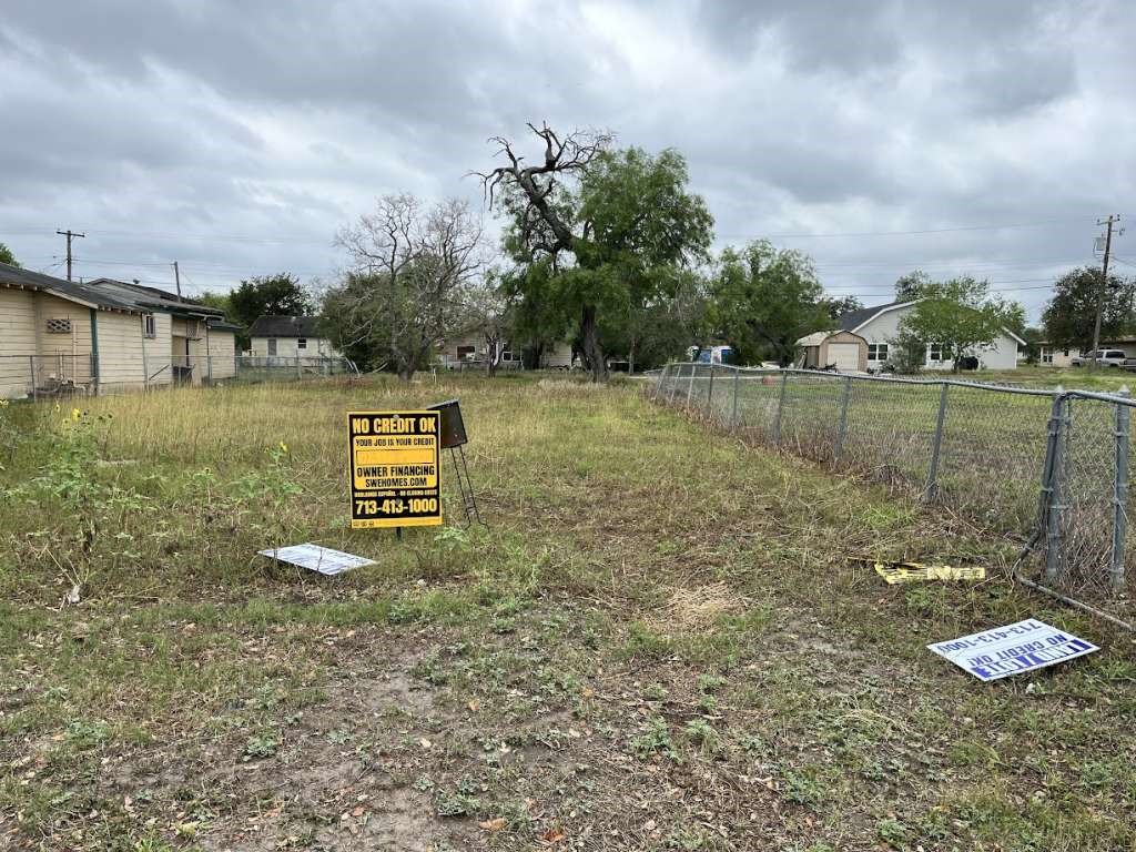 513 W Johnston Avenue Kingsville TX 78363