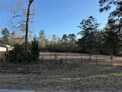 1621 County Road 308 Cleveland TX 77327