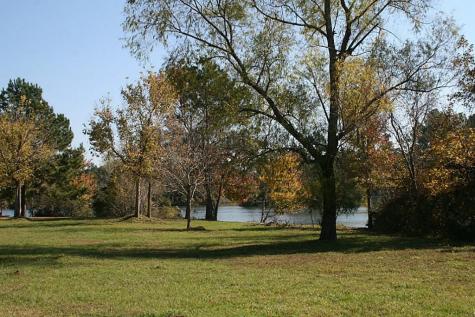 37 Robin Hood Cleveland TX 77327
