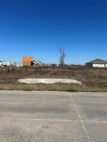 1277 Road 5720 Cleveland TX 77327